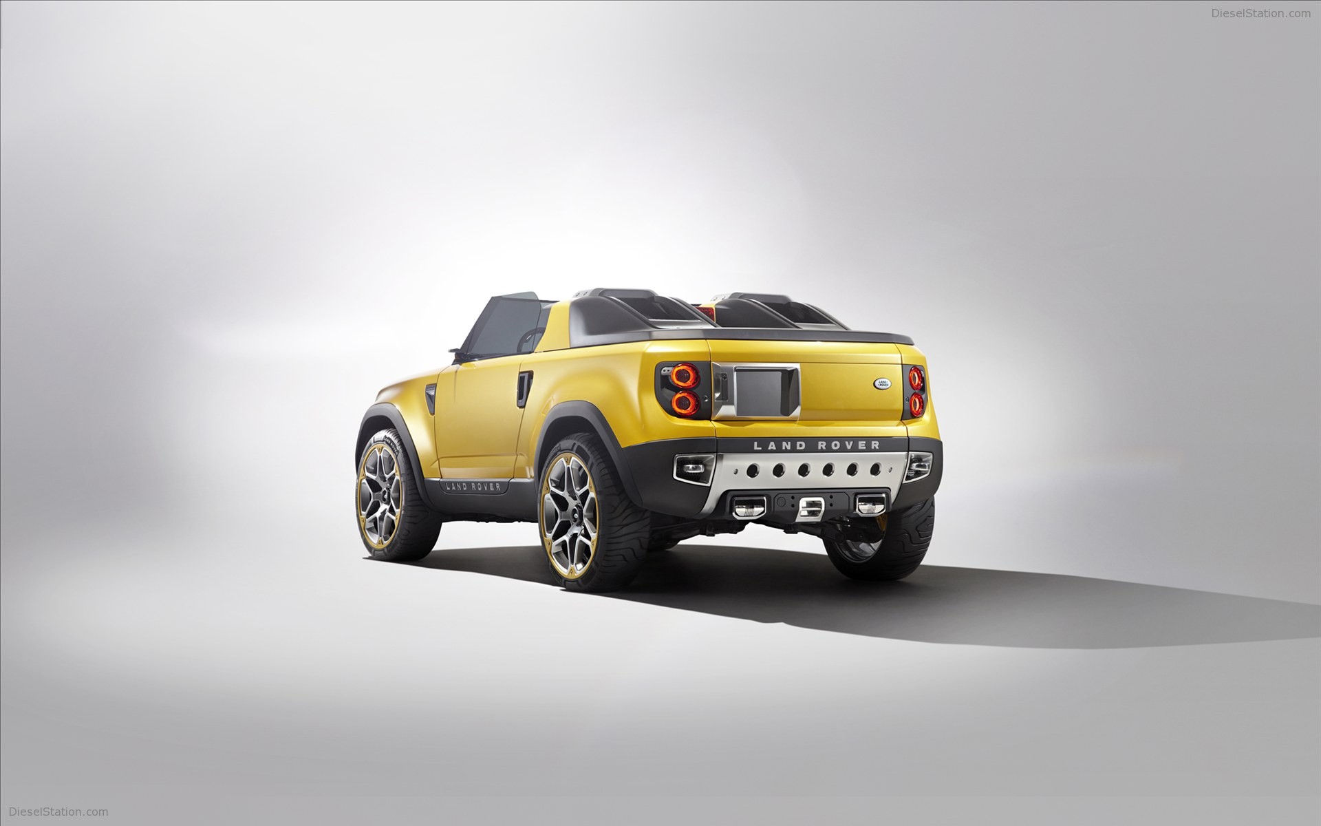 Land Rover Defender DC100 Sport Concept 2011